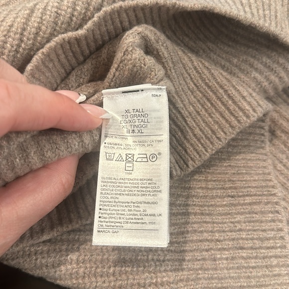 GAP hooded sweater - size XL tall - Picture 4 of 4